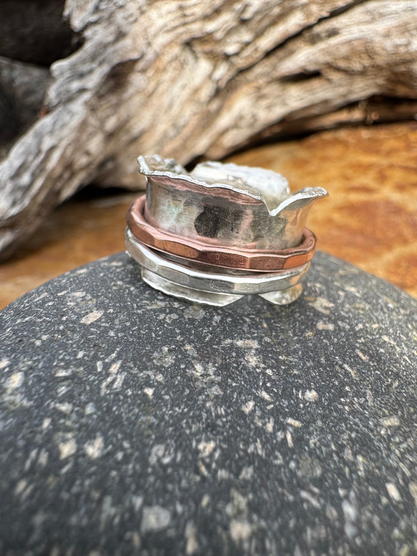 Scalloped Spinner ring size 7.5