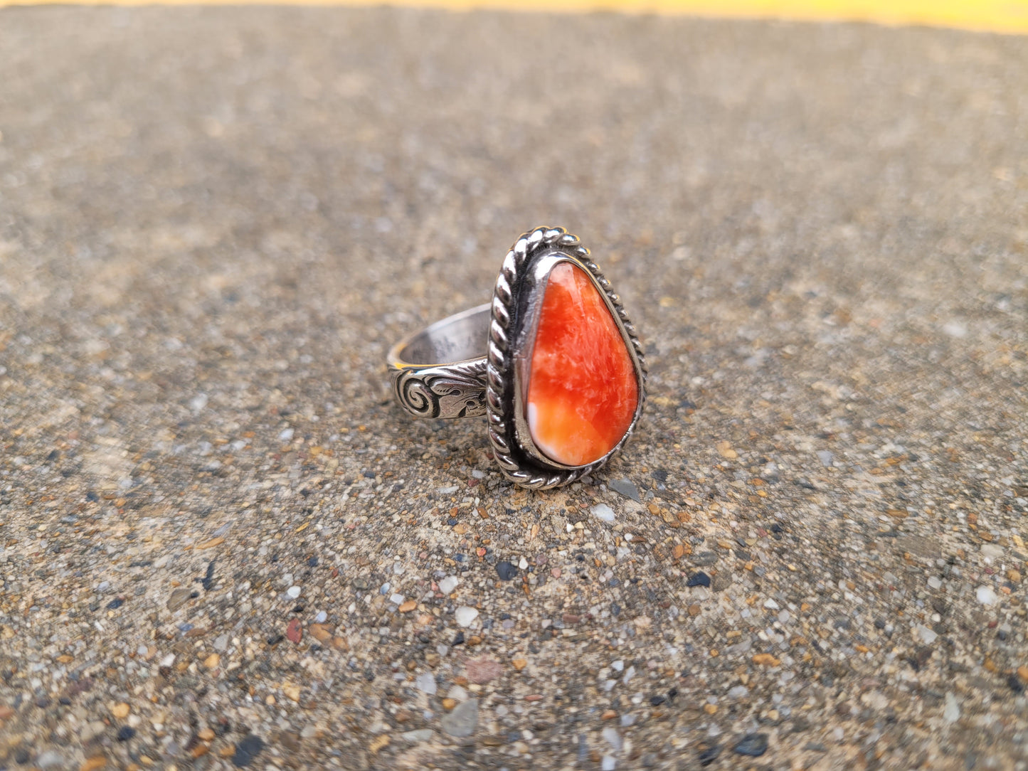 Spiny oyster ring size 7.5