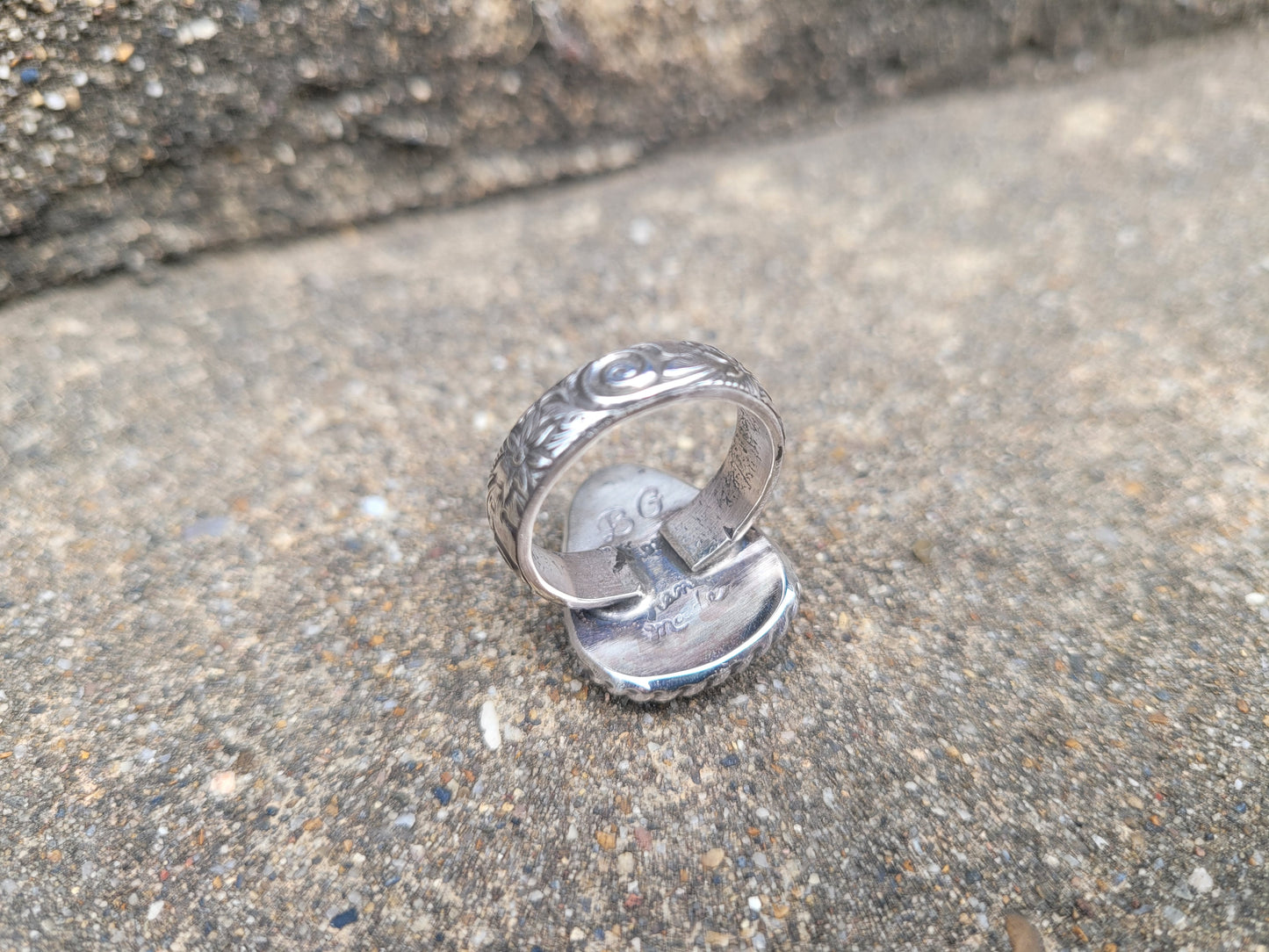 Spiny oyster ring size 7.5