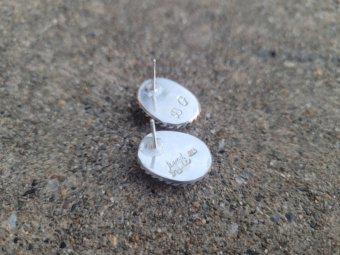 Spiny oyster post earrings