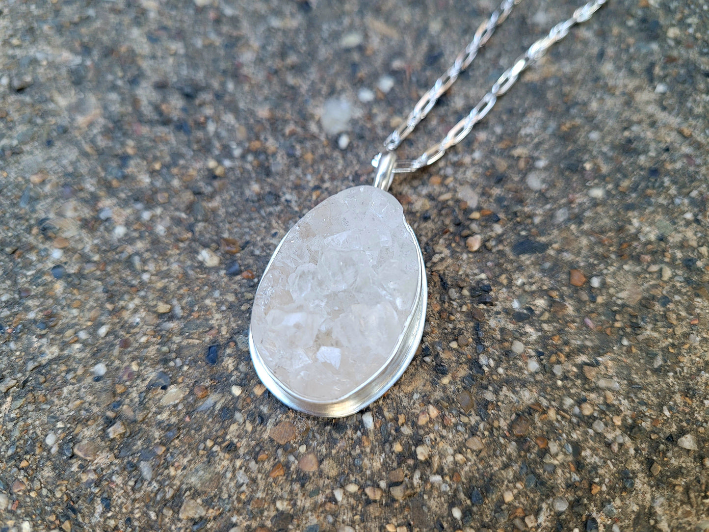 Quartz cluster pendant