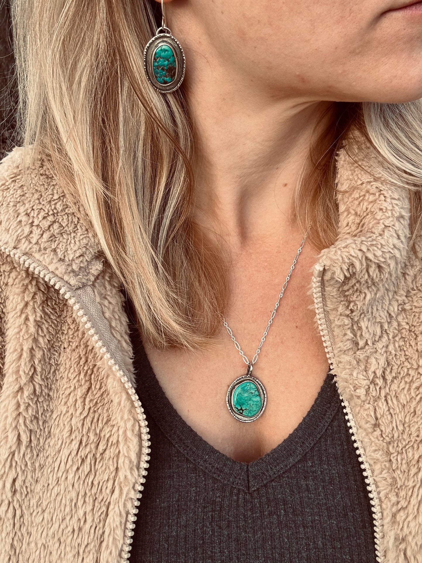 Kingman turquoise Necklace / Earring set