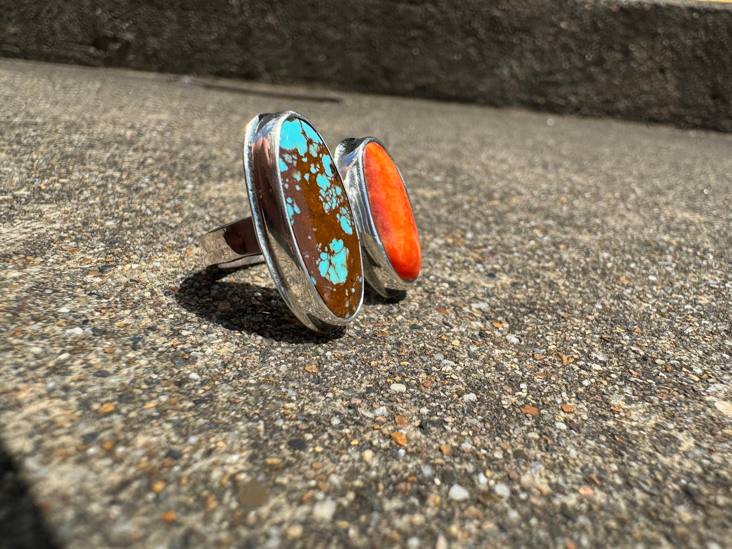 Spiny oyster and turquoise adjustable ring