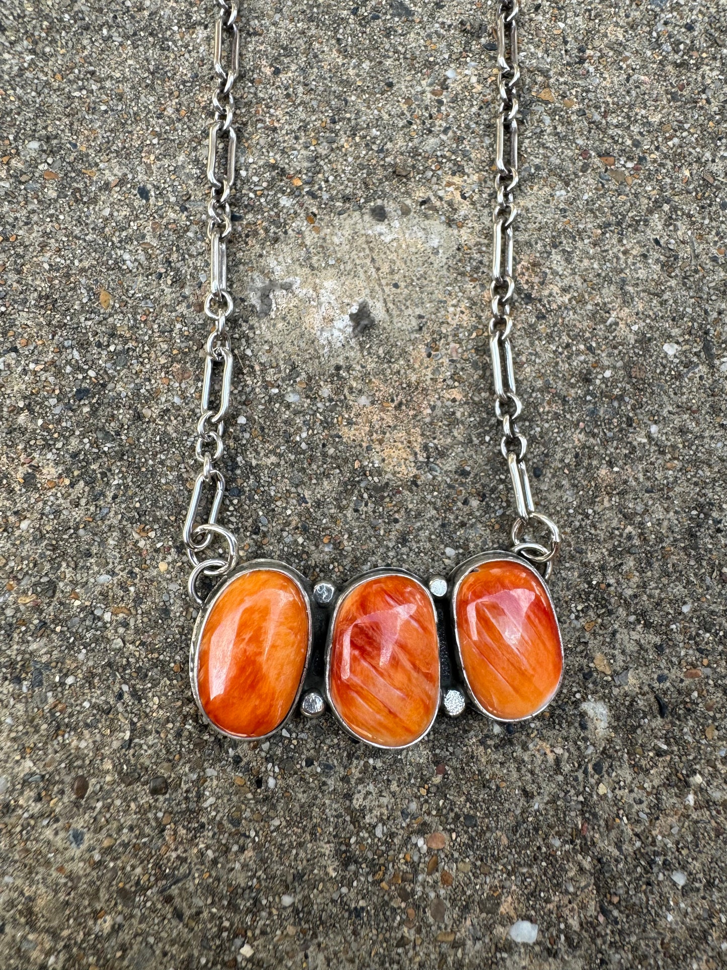 Spiny oyster bar necklace
