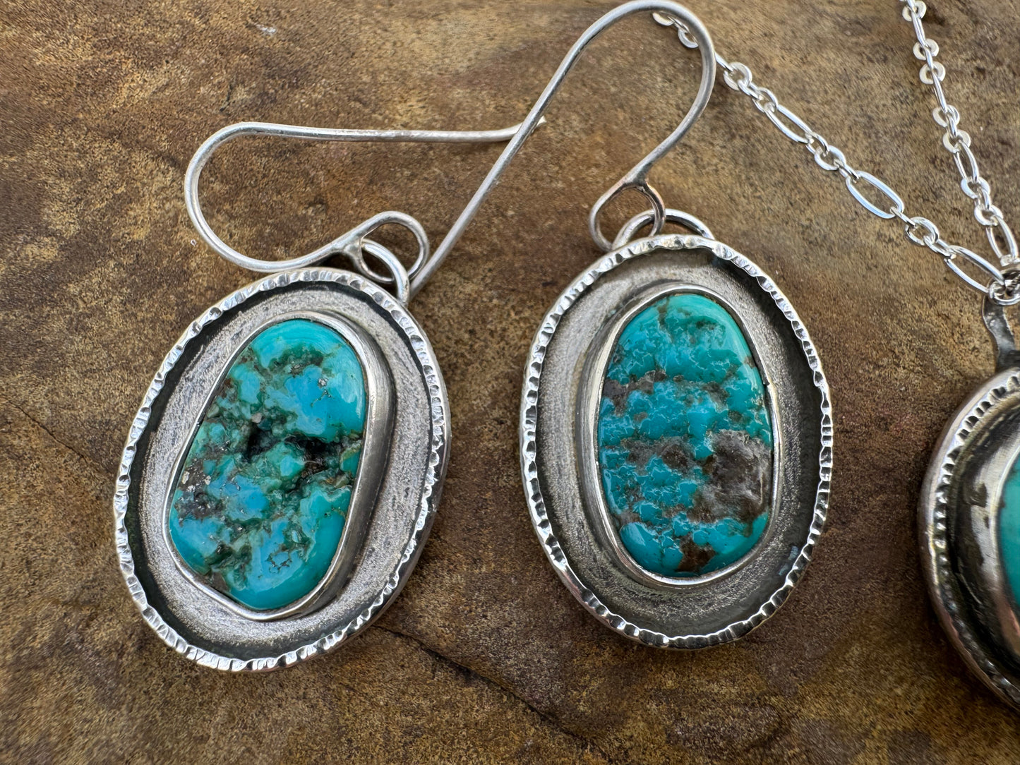 Kingman turquoise Necklace / Earring set