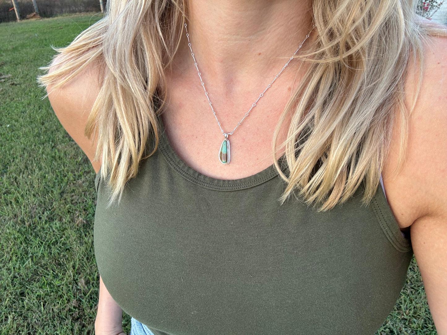 Kingman Turquoise Dainty pendant