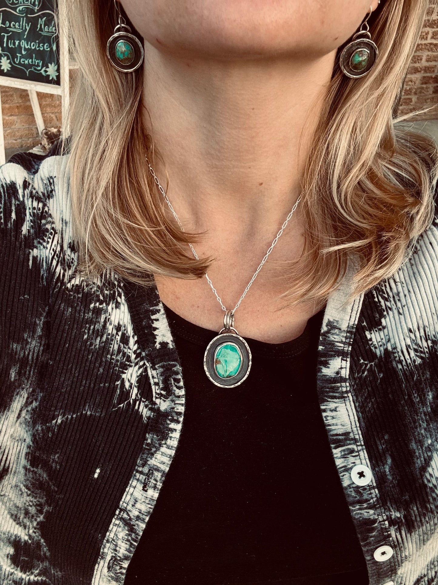 Hammered silver Turquoise Necklace and Earring set