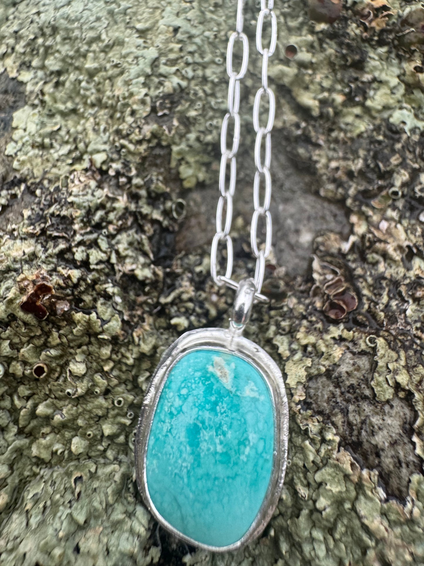 Bright blue dainty pendant