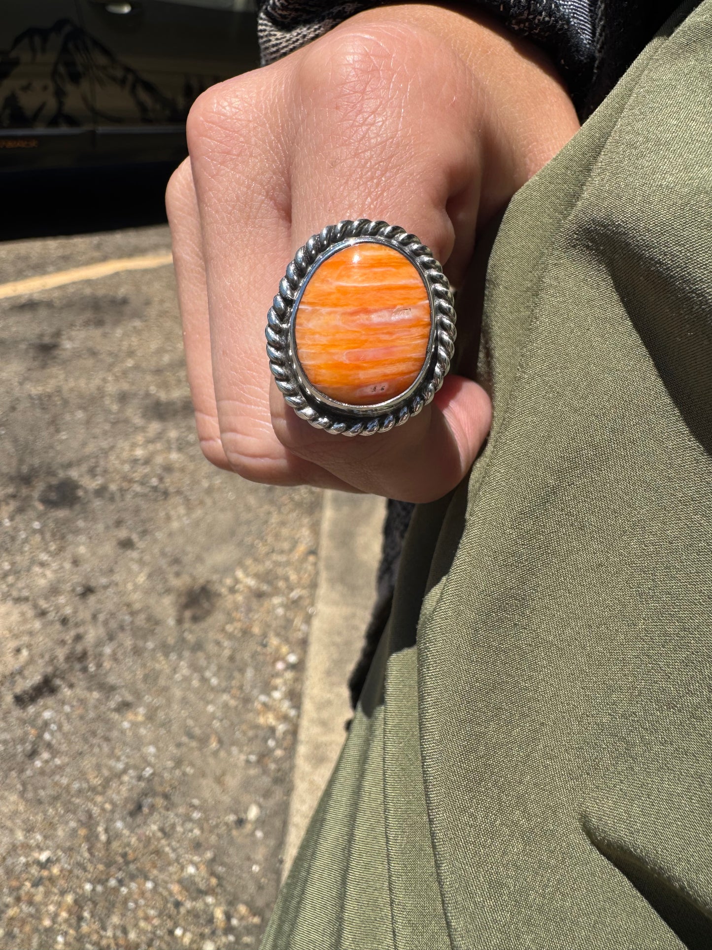 Spiny Oyster ring size 8