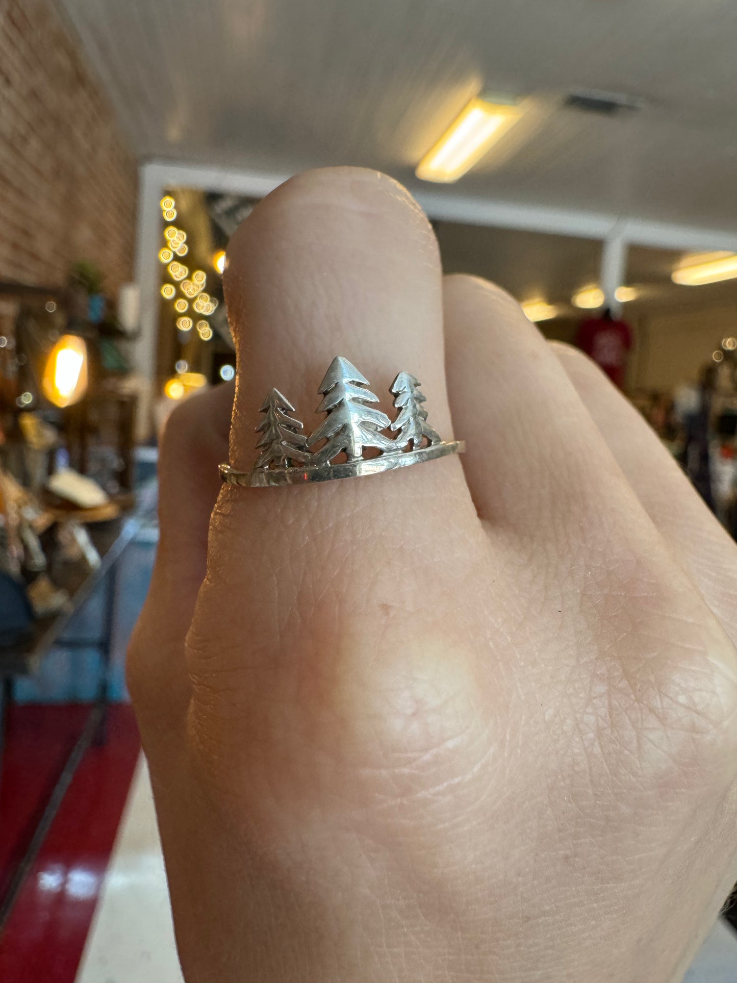 Size 9 Three trees ring