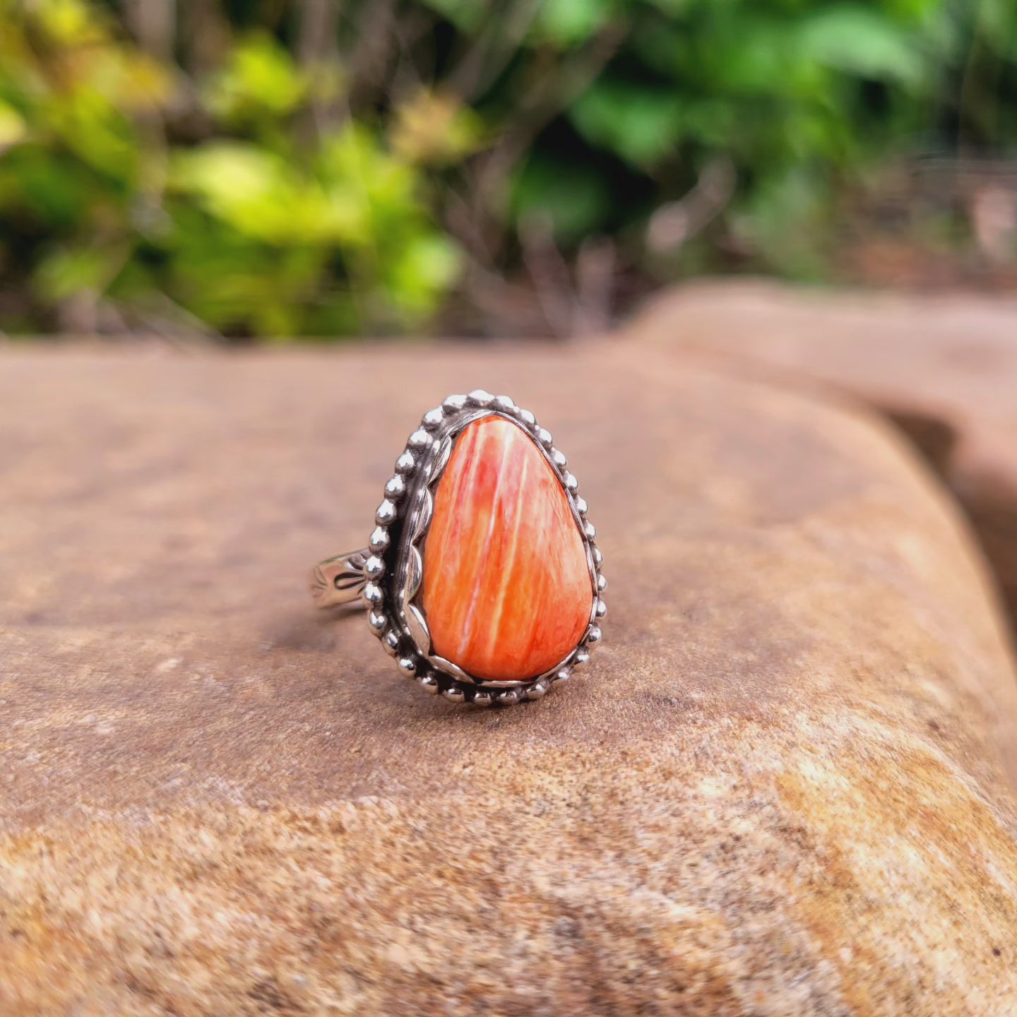 Spiny oyster ring size 9