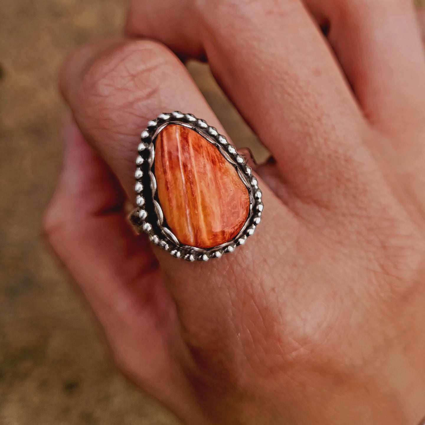 Spiny oyster ring size 9