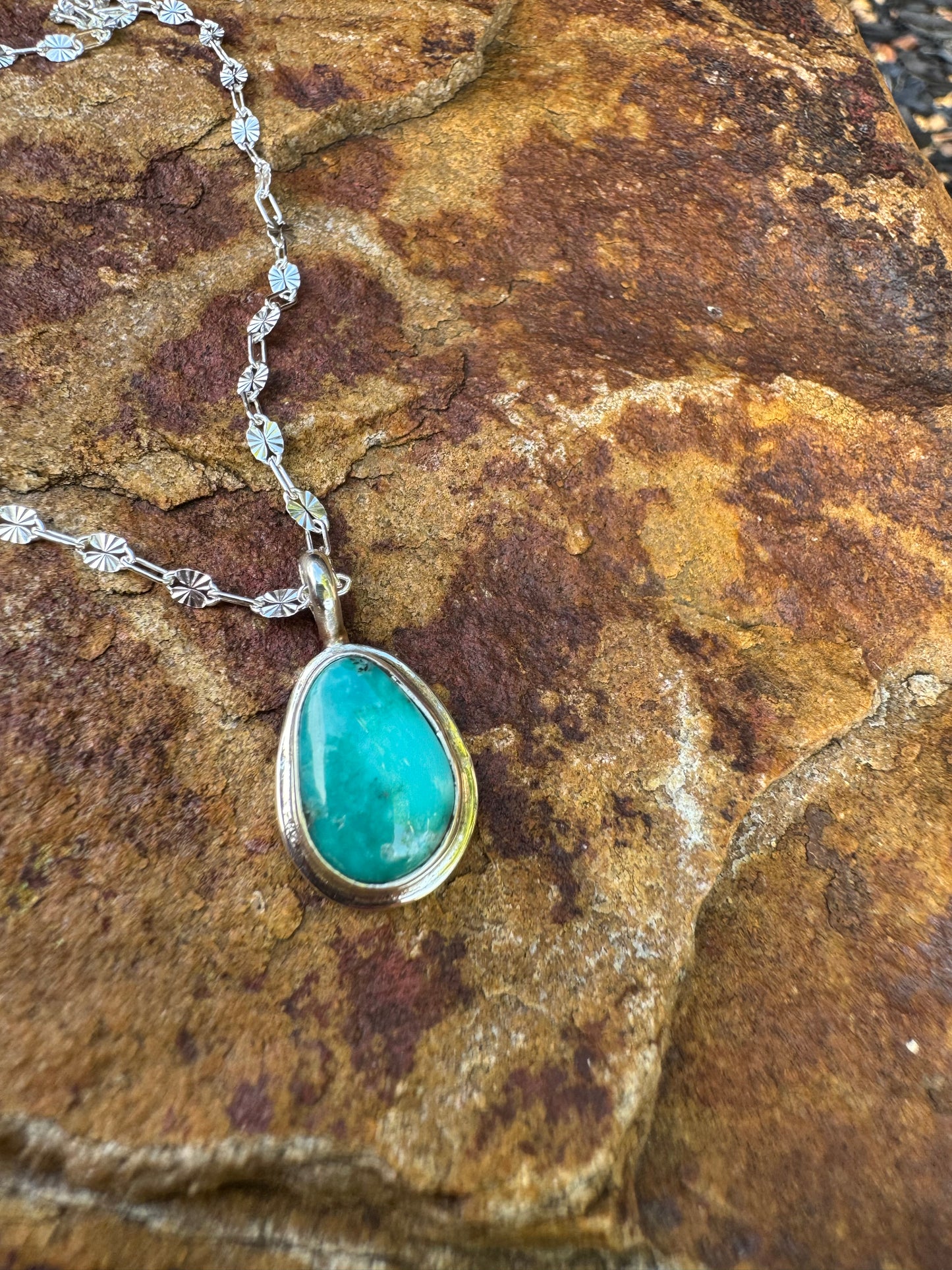Campitos Dainty Pendant with Sparkle chain