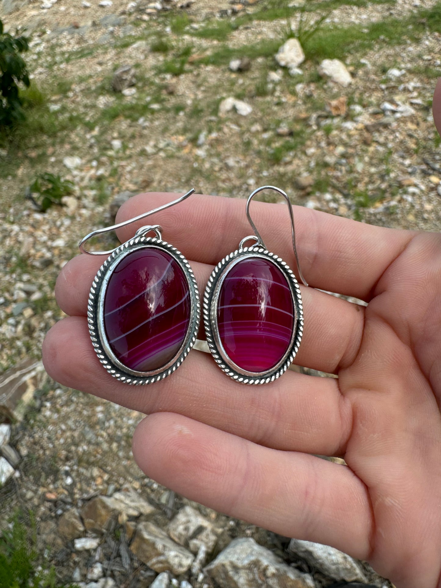 Dark fuchsia pink agate earrings