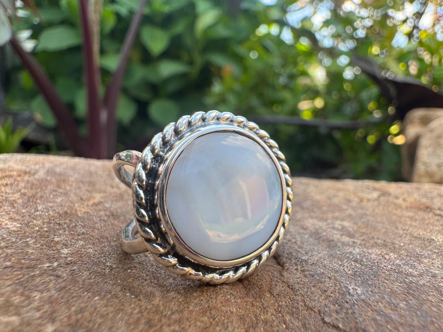 Mother of Pearl Ring size 7
