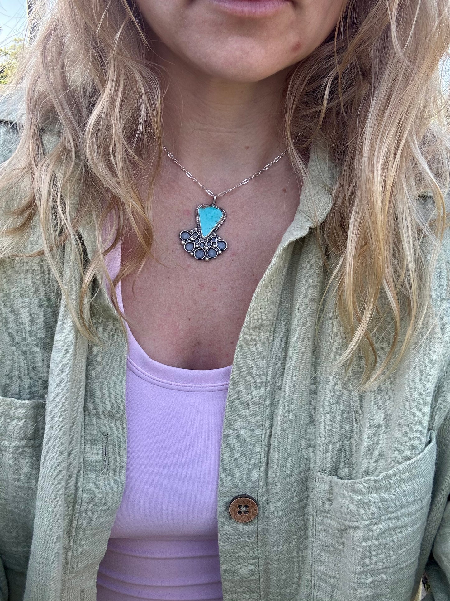 Kings Manassa Pear Filigree pendant
