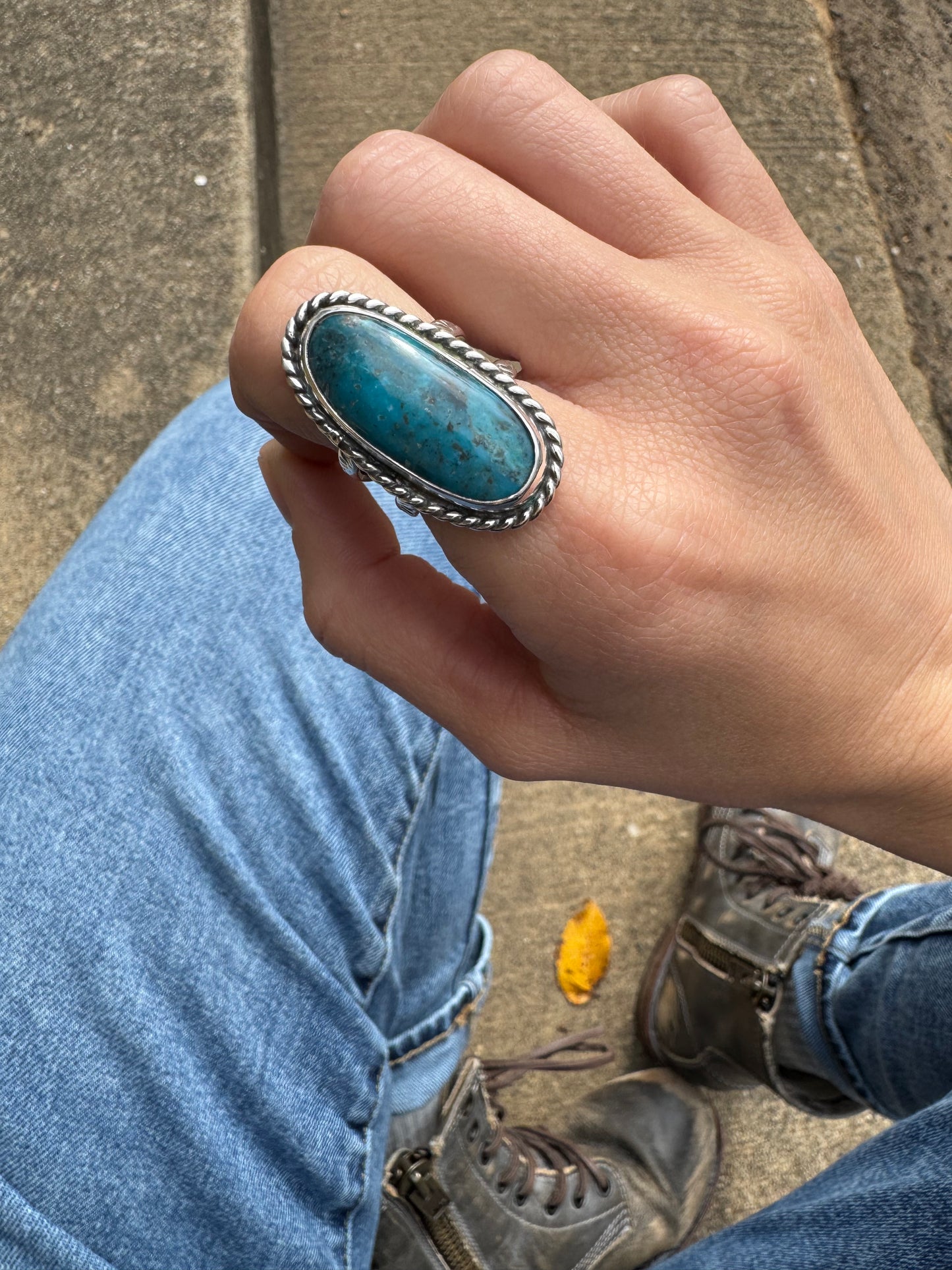 Dark blue Kingman turquoise ring size 6.5