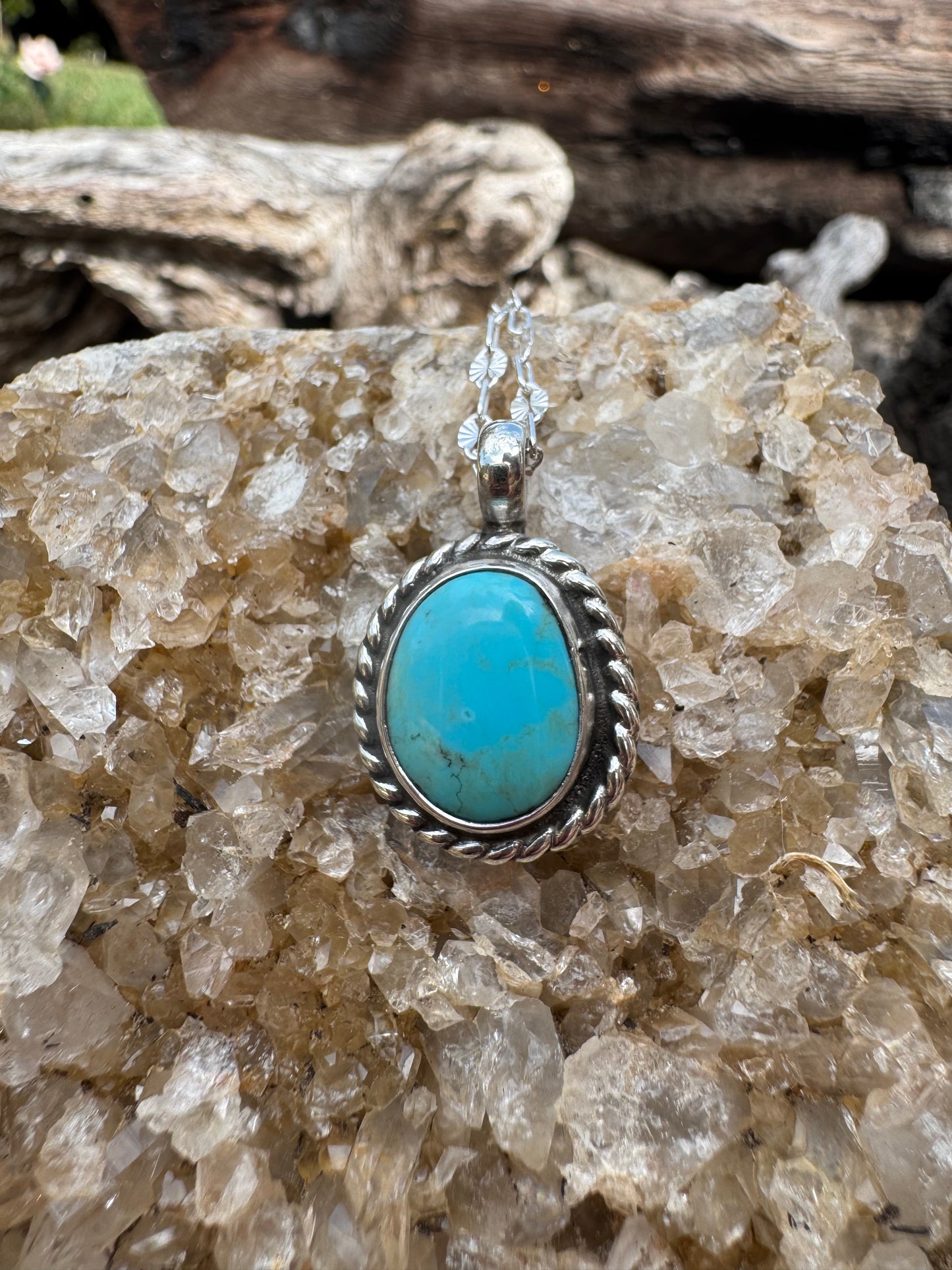 Campitos turquoise classic pendant