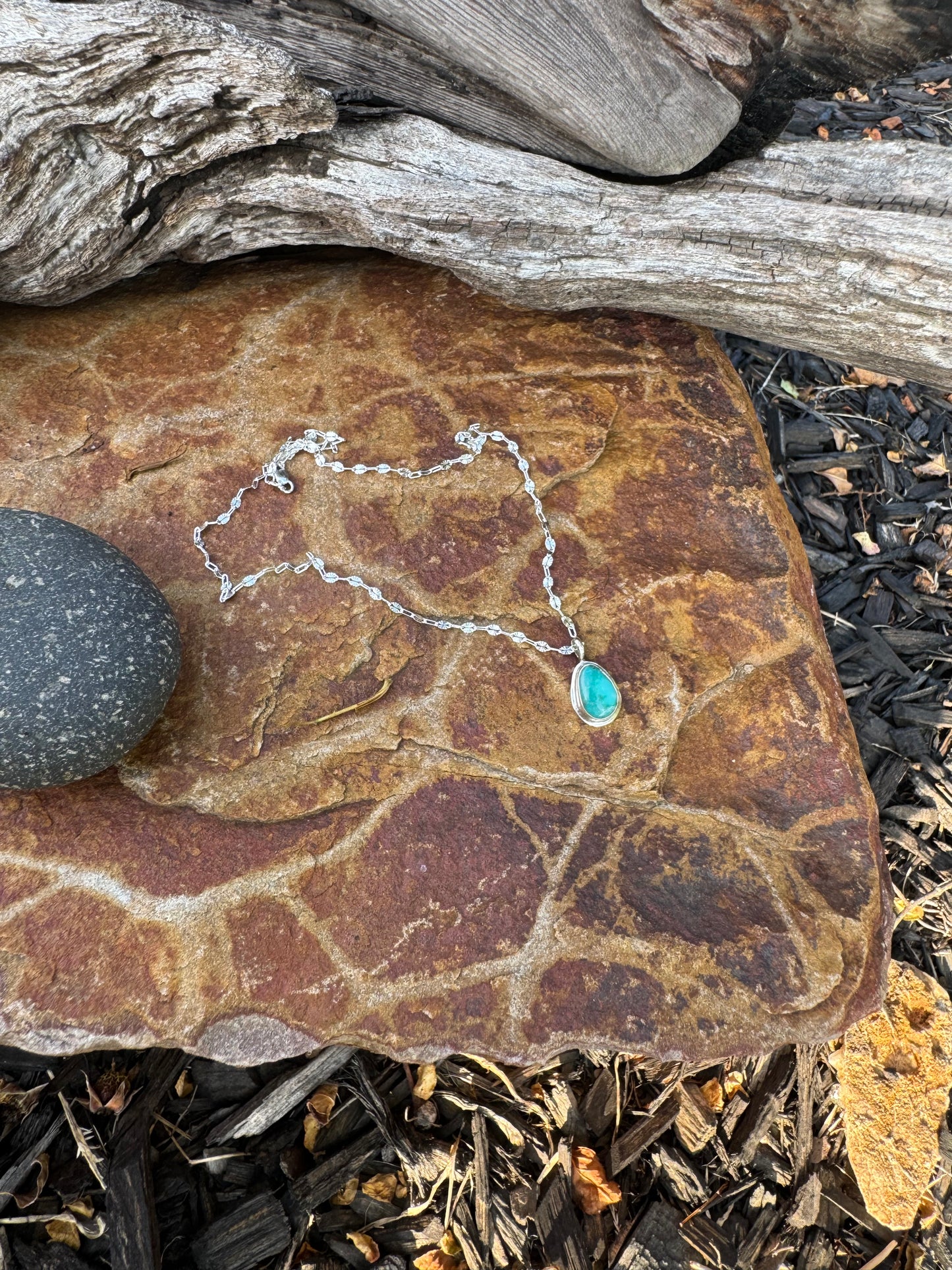 Campitos Dainty Pendant with Sparkle chain