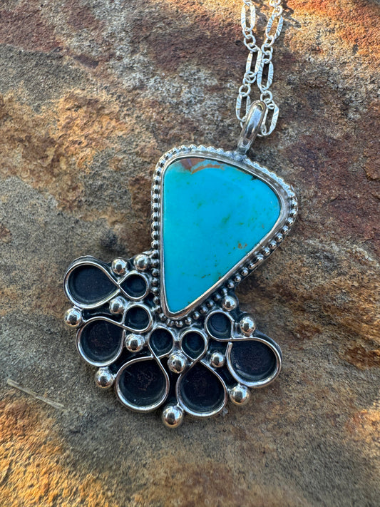 Kings Manassa Pear Filigree pendant