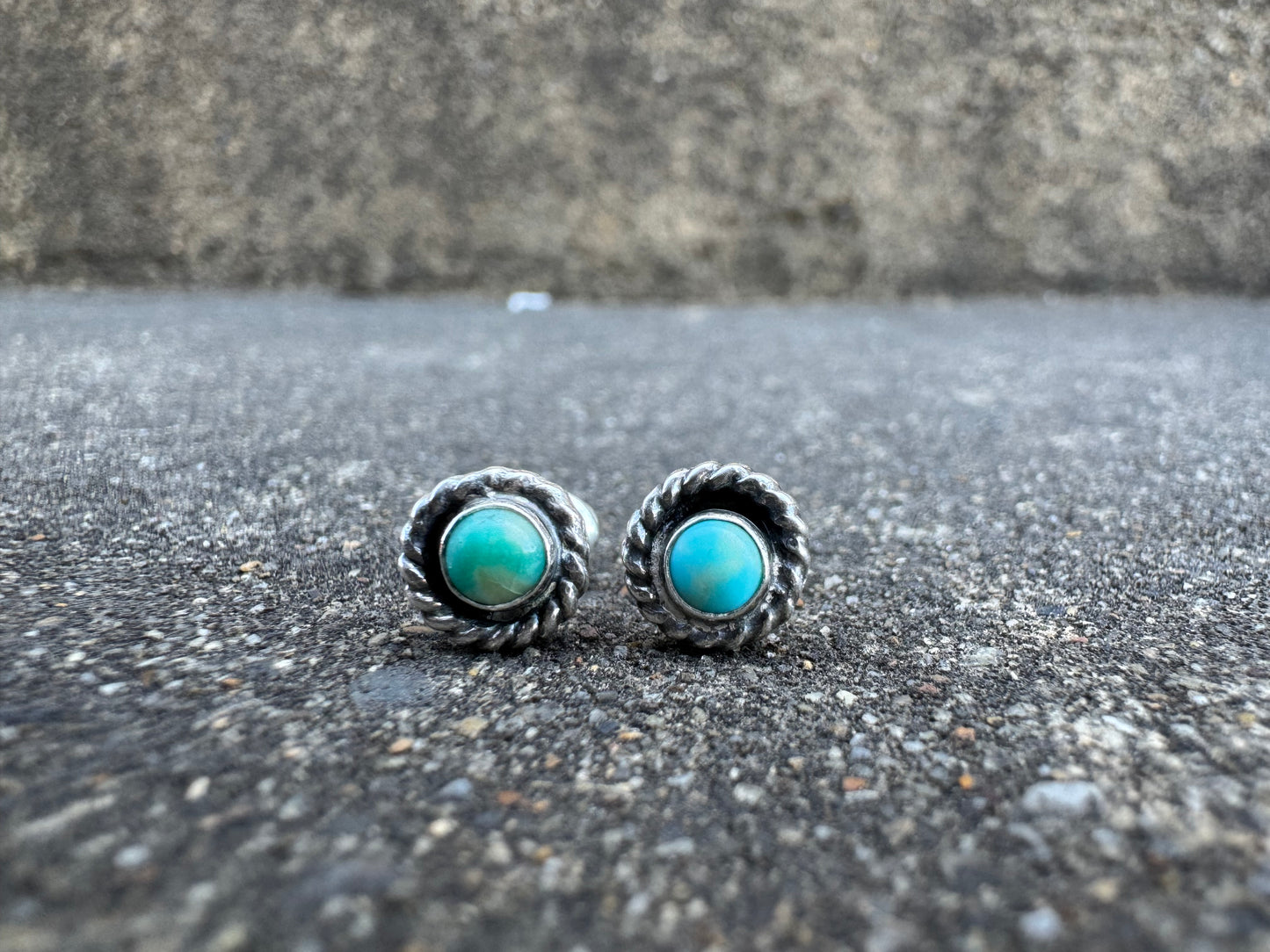 Mona Lisa turquoise Post earrings