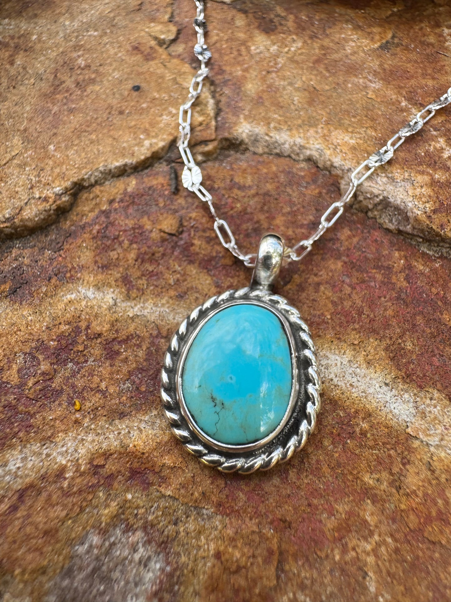 Campitos turquoise classic pendant