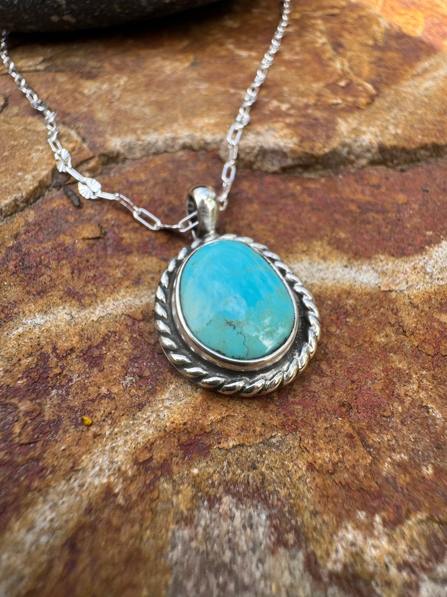 Campitos turquoise classic pendant