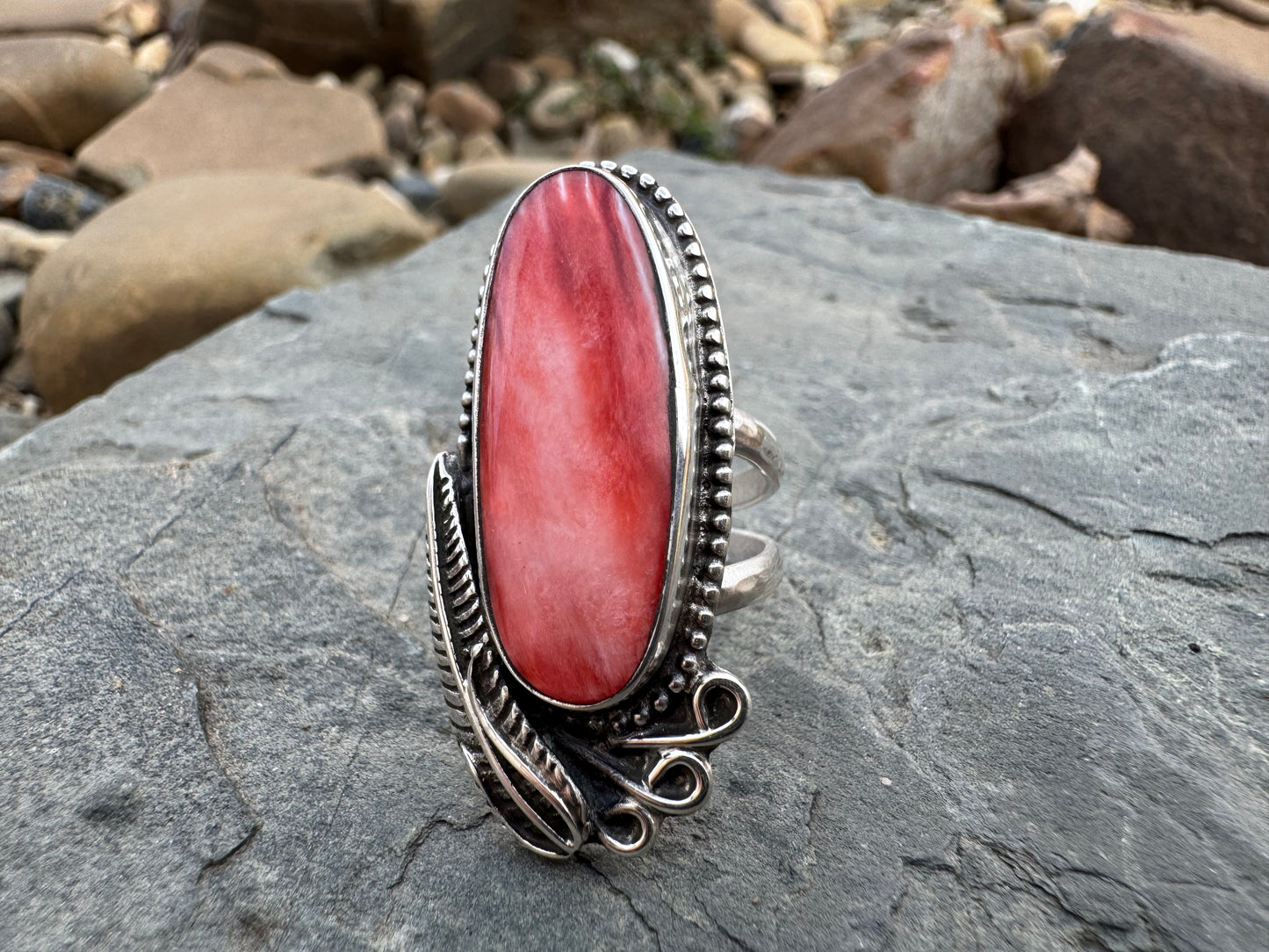 Red Spiny oyster shell ring size 8.25