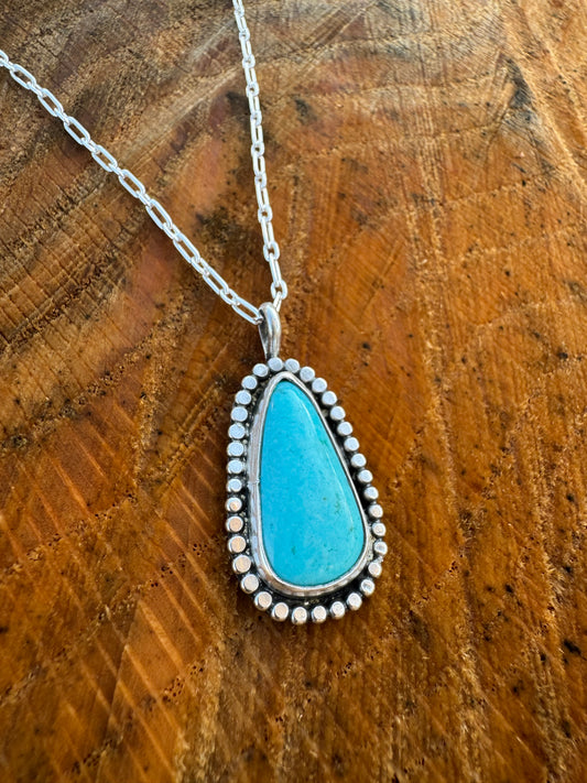 Kingman turquoise beaded detail pendant