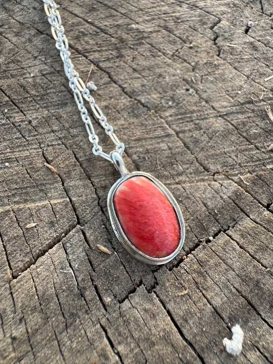 Red Spiny Oyster Little Pendant