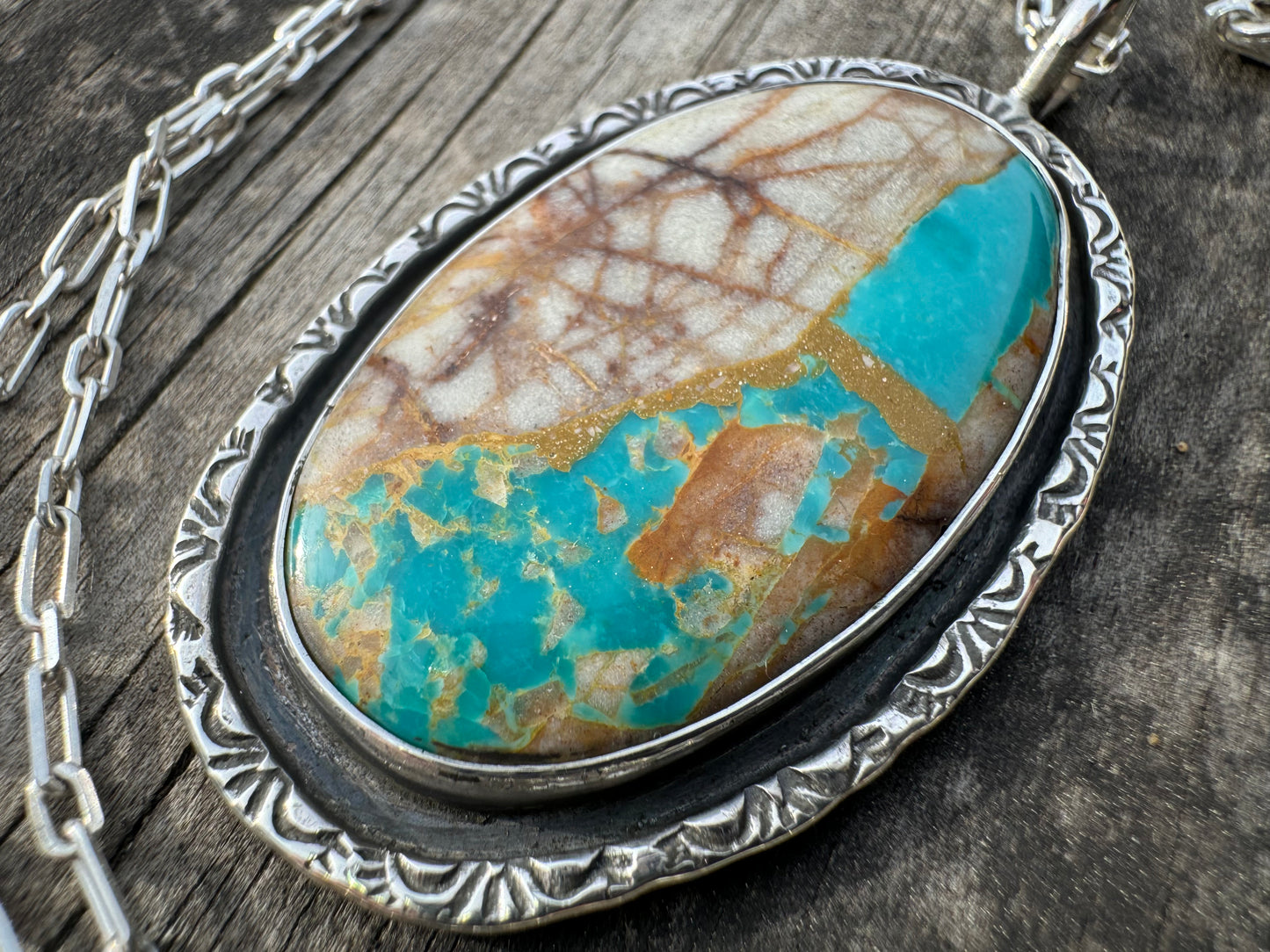 Ribbon turquoise statement necklace